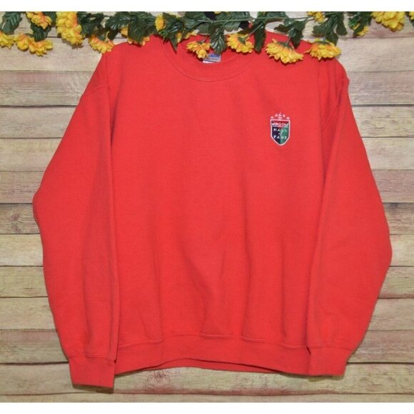 World Golf Hall of Fame Embroidered Logo Red Sweatshirt Size M Golf Lovers - Picture 1 of 8